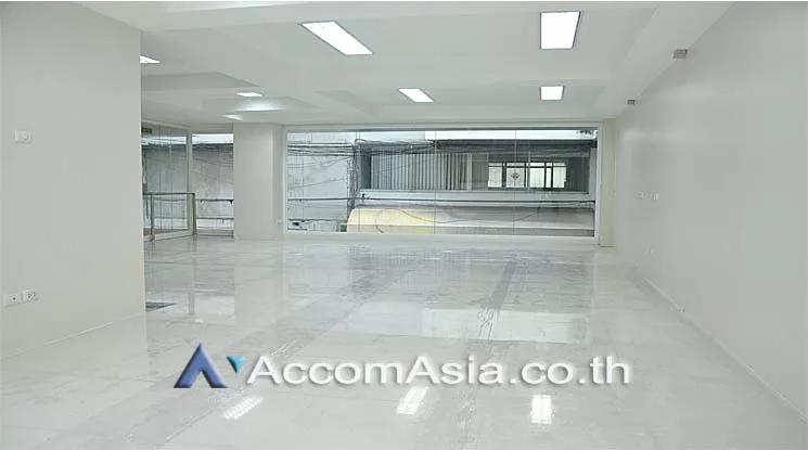 unit Office space For Sale in Silom, Bangkok  near BTS Sala Daeng (AA13163)